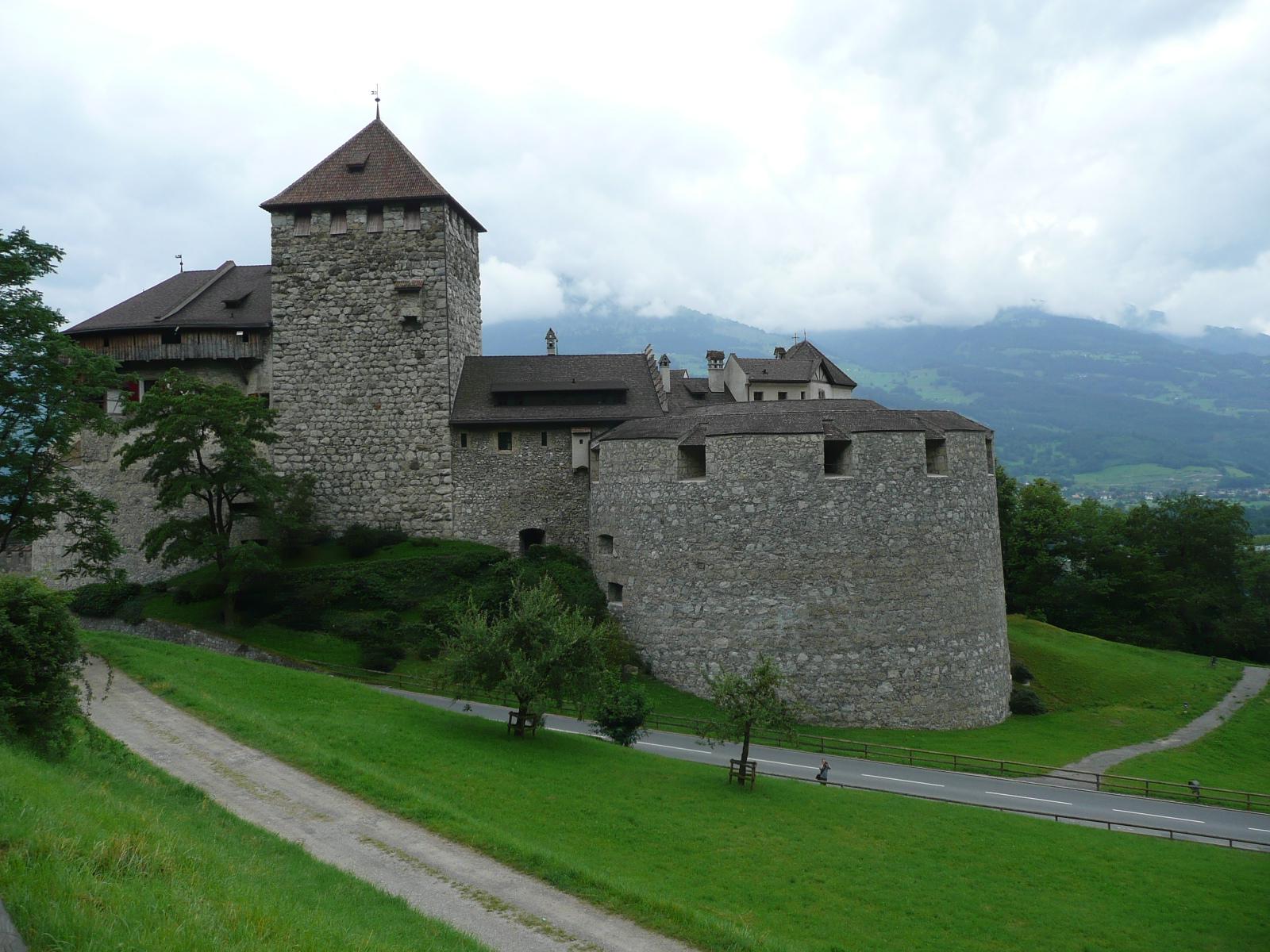 Schloss Vaduz in Liechtenstein op een archieffoto uit 2009; geen opname van de demonstratie